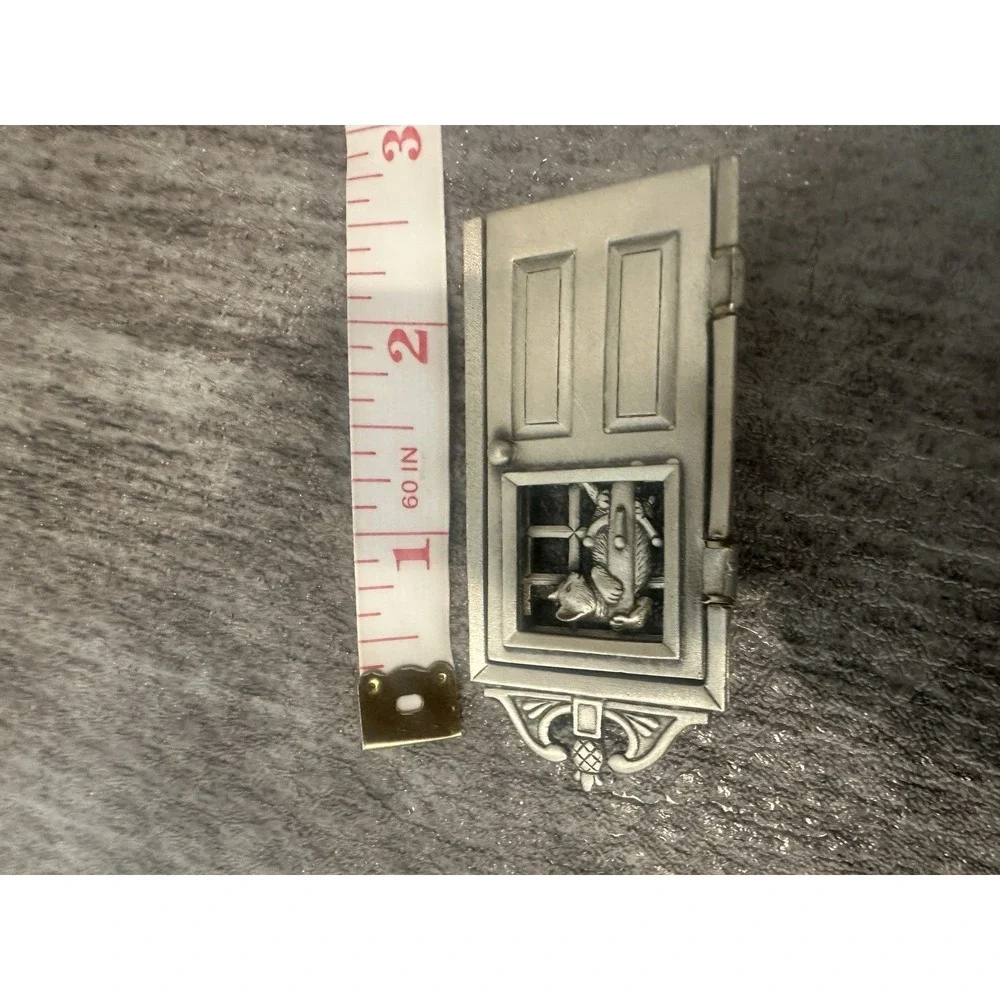 Vintage JJ  Jonette Jewelry Pewter Cat Climbing Coat Rack Swing Door Brooch Open
